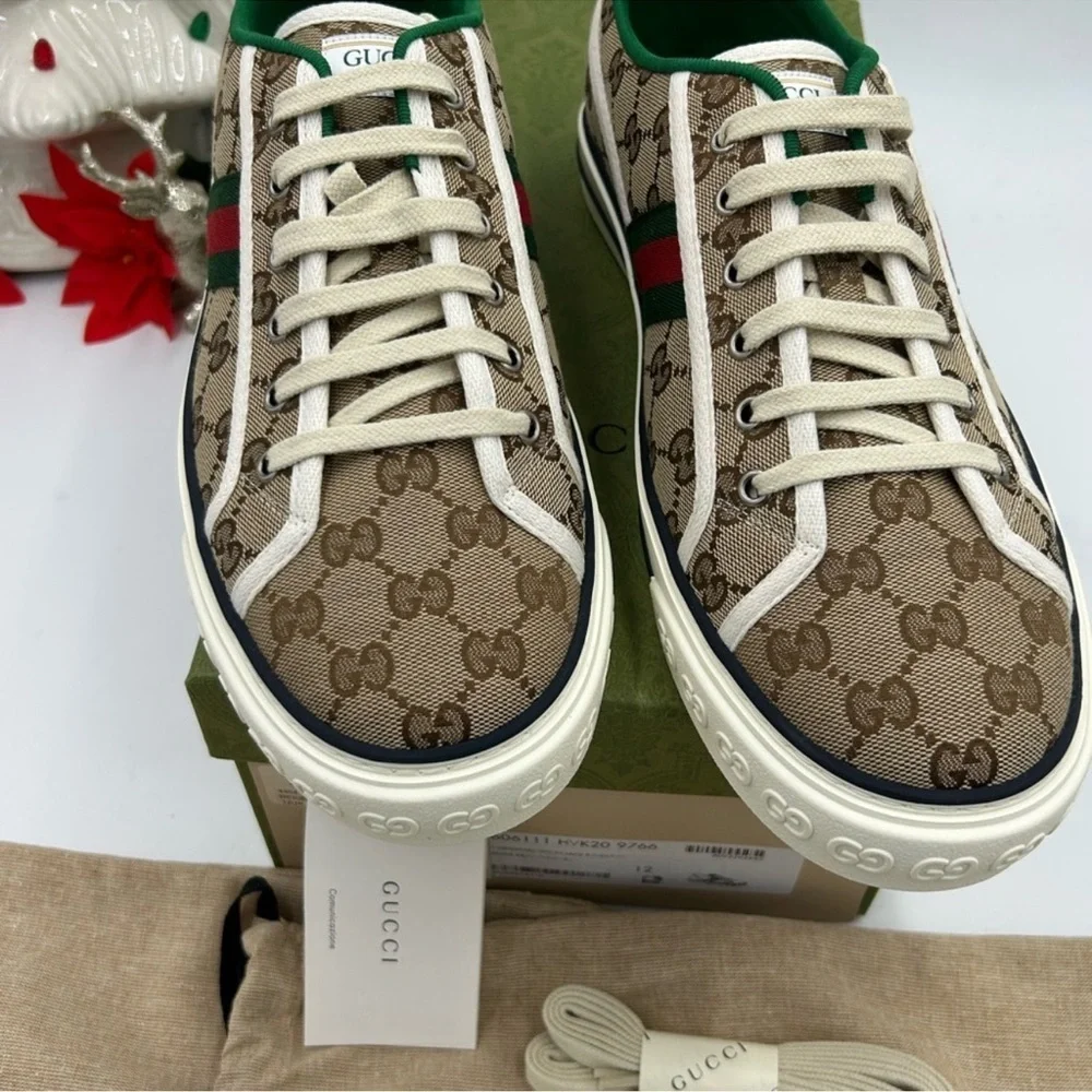 Men’s Gucci tennis 1977 low top sneakers size 12 fits 12.5 made in Italy